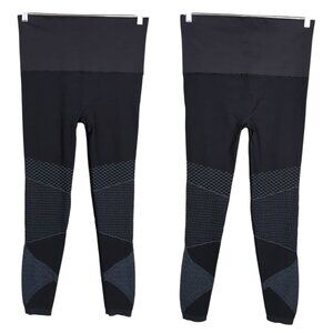 SPANX Look At Me‎ Now Seamless Moto Indigo Blue colored Leggings size 1X